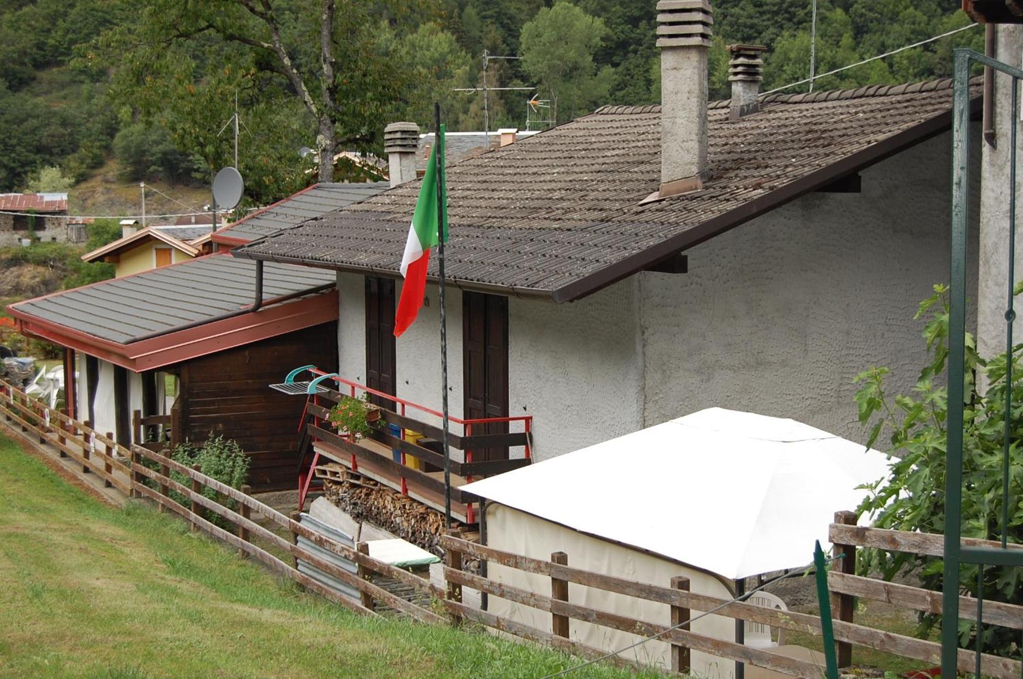 Casa Valentino Villa Corteno Golgi Buitenkant foto