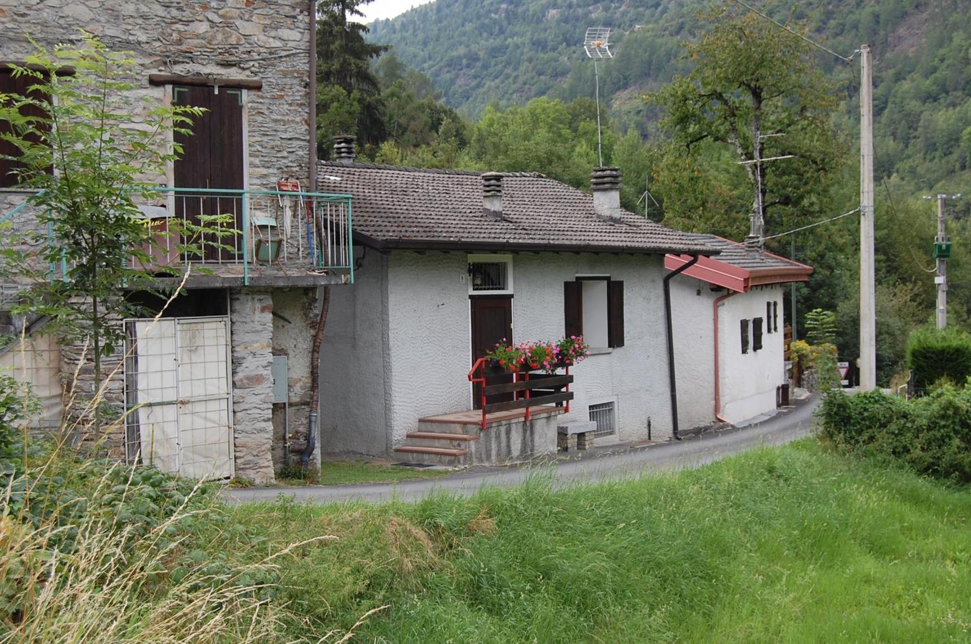 Casa Valentino Villa Corteno Golgi Buitenkant foto